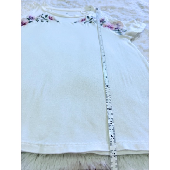 EUC | American Eagle Cold Shoulder Embroidered Tee | XS | “Soft & Sexy” Line - Picture 12 of 13